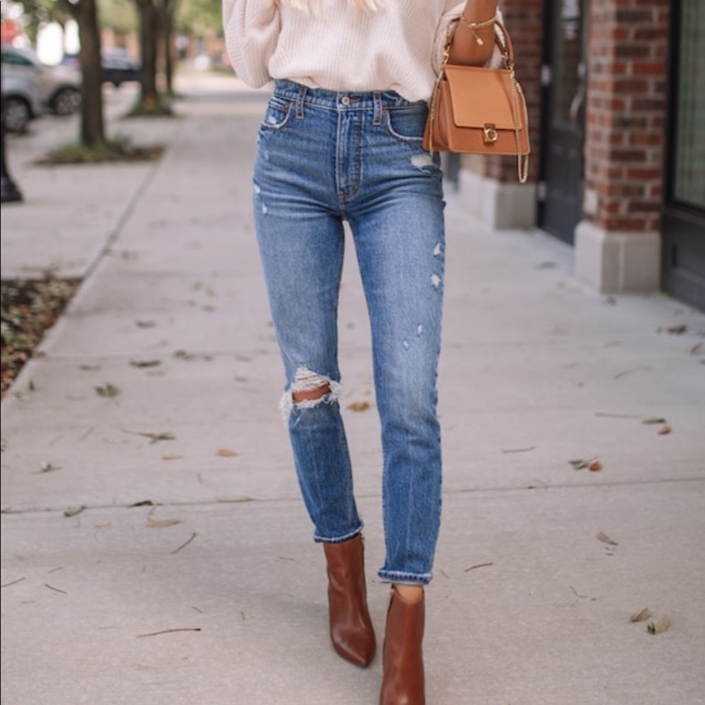 NWT✨ A&F HIGHL RISE SKINNY JEANS 👖 26s💕